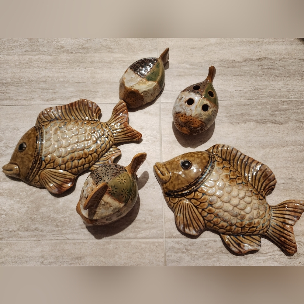 PIER 1 ONE BATHROOM ACCESSORY SET COASTAL FISH + WALL DECOR ART
